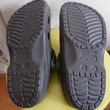 Crocs 그레이 클로그 샌들 M5/W7