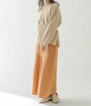 mystic 어깨 트임 니트