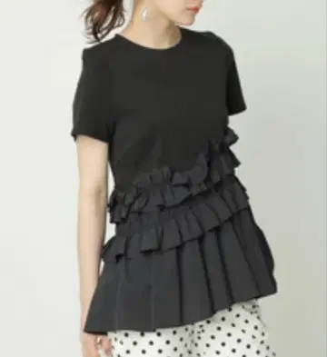 Arpege story 프릴 블랙 반팔 상의 S