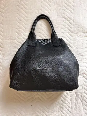 IACUCCI 이아쿠치 블랙 토트백