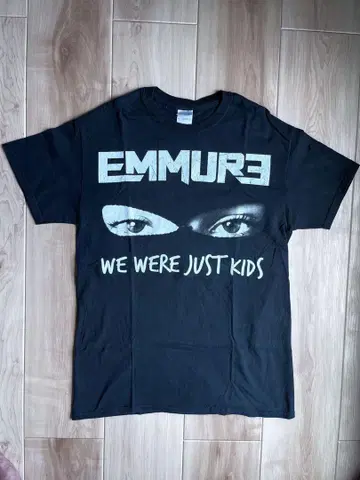 EMMURE WE WERE JUST KIDS 티셔츠 M 사이즈