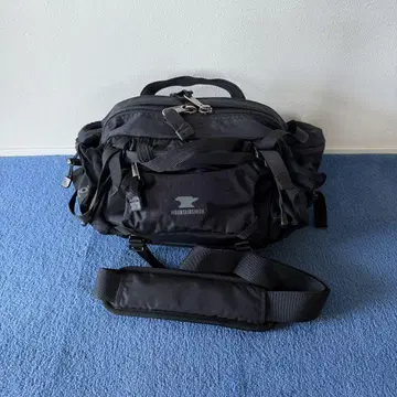 Mountainsmith Tour SM 럼버팩 [헤리티지 블랙]