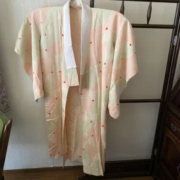 핑크 꽃무늬 기모노