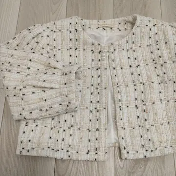 REGINA RISURRE 노카라 자켓 아이보리
