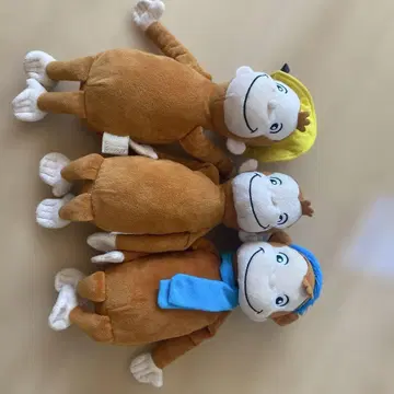 오자루의 조지 인형 3개 세트