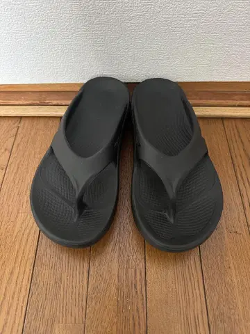 OOFOS 우포스 블랙 샌들 23cm