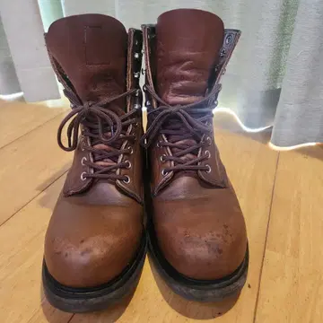 브라운 가죽 워크 부츠 하이컷