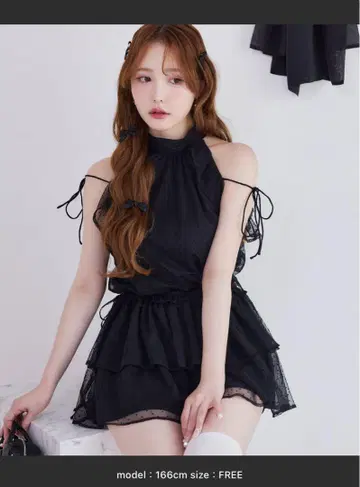 NICE CLAUP 아메슬리 백리본 미니 원피스 블랙