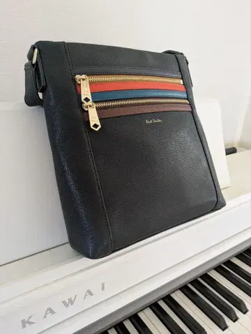 Paul Smith 숄더백 블랙