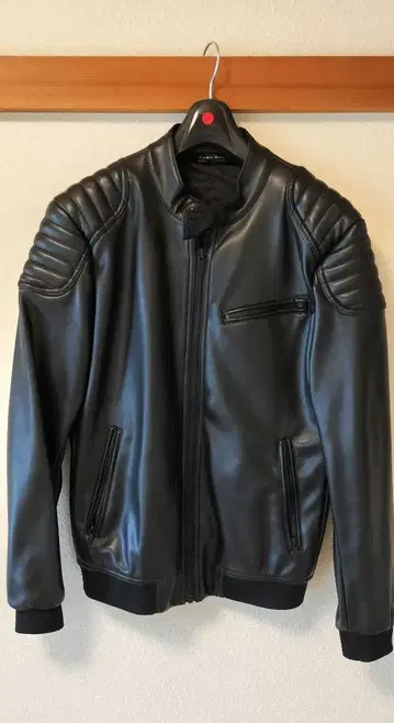 ZARA MAN 라이더 자켓 인조 가죽 블랙 사이즈 40 미사용 새상품