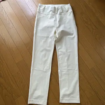 슈퍼뷰티 아이보리 팬츠