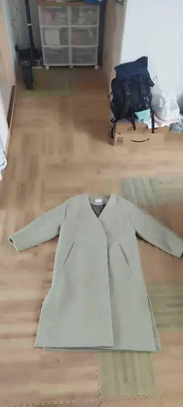 베이지 V넥 롱 코트