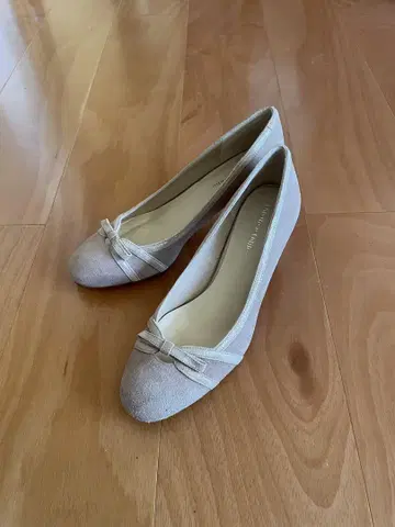 새상품 Odette e Odile 24.5cm 펌프스