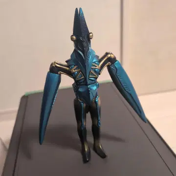 울트라맨 파워드 발탄 성인 당시 소프비