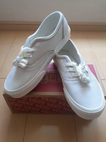VANS Authentic Silver 23 화이트 스니커즈