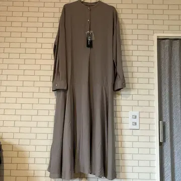 미사용 앤코키느 긴팔 A라인 롱 원피스
