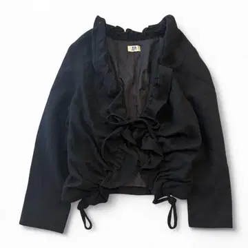 자주 40 셔링 볼레로풍 자켓 울 블랙 지우 프릴