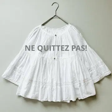 누키테파 NE QUITTEZ PAS! 볼륨 개더 블라우스