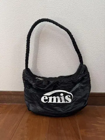 emis 백 GLOSSY SHIRRING HOBO BAG