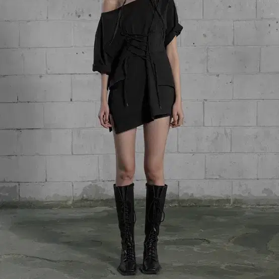 【BOHEMIAN SEOUL】25ss BASIC ROUND NECK T BOHEMIAN SEOUL | 보헤미안서울 Bohemian Seoul Basic Round