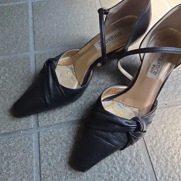 elegance 히미코 블랙 가죽 하이힐