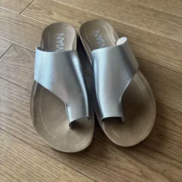 VIVAN 샌들 실버