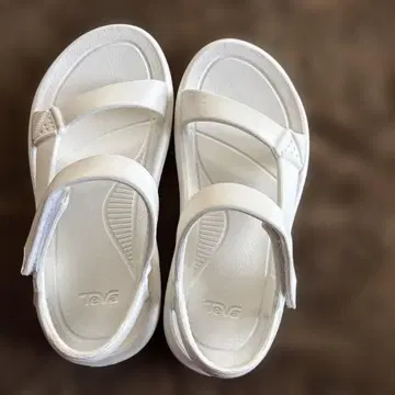 Teva 화이트 스포츠 샌들 허리케인 드리프트