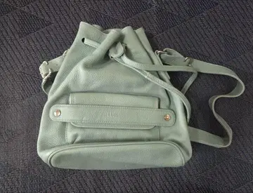 LUMI 루미 KATARINA LARGE BUCKET BAG