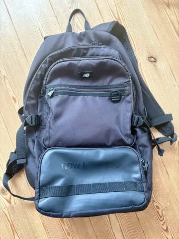 New Balance JABL2614 블랙 백팩 30L 사용감 있음