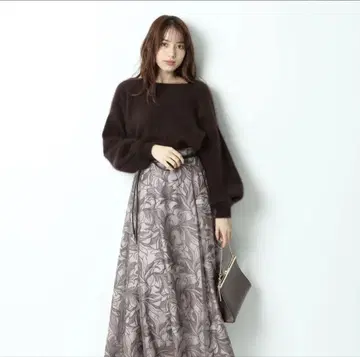 [거의 미사용] Mystrada 자수 턱 스커트