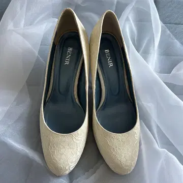 BENIR 아이보리 플랫슈즈