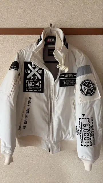 AVIREX Military Camp MA-1 자켓 M 화이트