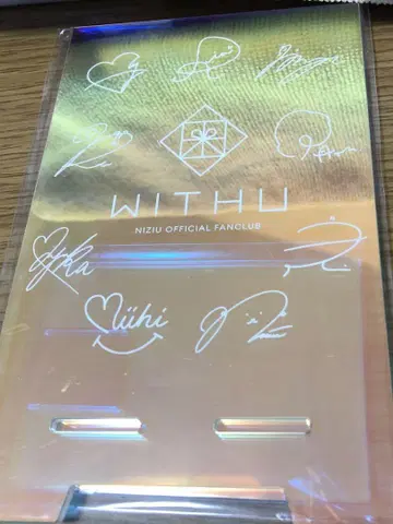 NIZIU OFFICIAL FANCLUB 아크릴 스탠드 사인 포함