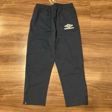 [새상품] Umbro 유럽 기획 Main Load 드릴 팬츠 Navy