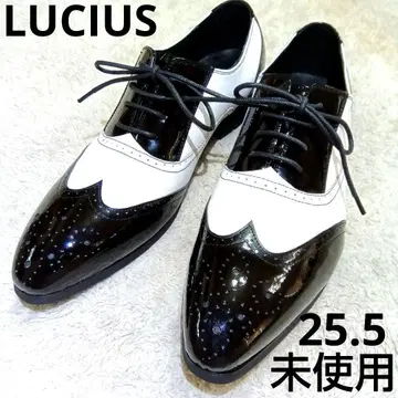 미사용 루시우스 LUCIUS 천연 가죽 에나멜 레이스 윙팁 25.5