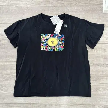 안나수이 UNIQLO 티셔츠 택 포함 새상품