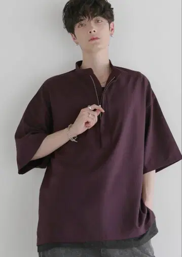 [LILL 방지 주름] 루즈 실루엣 하프 지퍼 셔츠