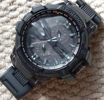 새상품급 G-SHOCK 그래비티 마스터 GW-A1000FC 전파 솔라