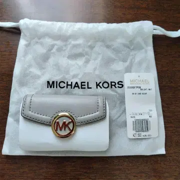 MICHAEL KORS 화이트 그레이 키케이스