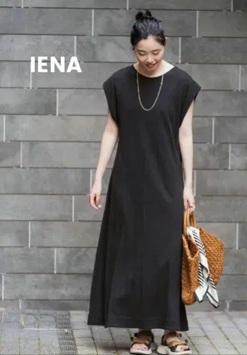 IENA 린넨 콘텐지쿠 플레어 원피스 블랙