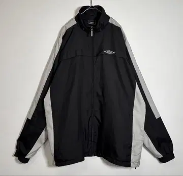 UMBRO 엄브로 자수 로고 절개 디자인 나일론 재킷