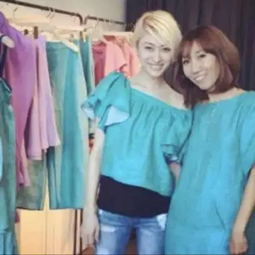 MYLAN 터콰이즈 프릴 상의