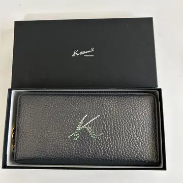미사용 새상품 kitamura 장지갑 큐빅 로고