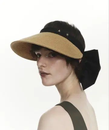 Bibiy. B. STAR SUN HAT 스트로우햇 밀짚모자