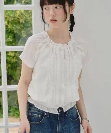 지우논 GIUNON frill line puff blouse 화이트