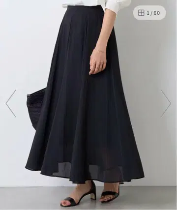 BEARDSLEY 블랙 플레어 스커트 사이즈 0