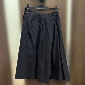 MACPHEE 블랙 플레어 스커트