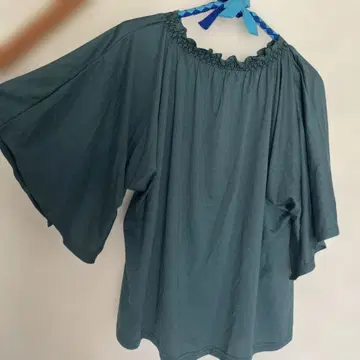 [ 새상품급 ] 호코모모라 *티셔츠 블루오버 블루그린 색상