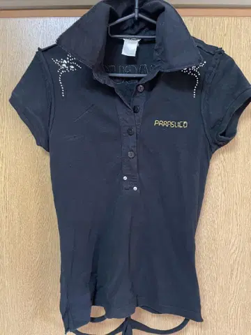 PARISUCO 블랙 백 피쉬본 반팔 피케 셔츠