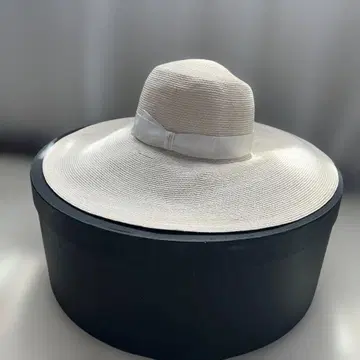 볼사리노 천연초 와이드 챙 파나마 햇 화이트